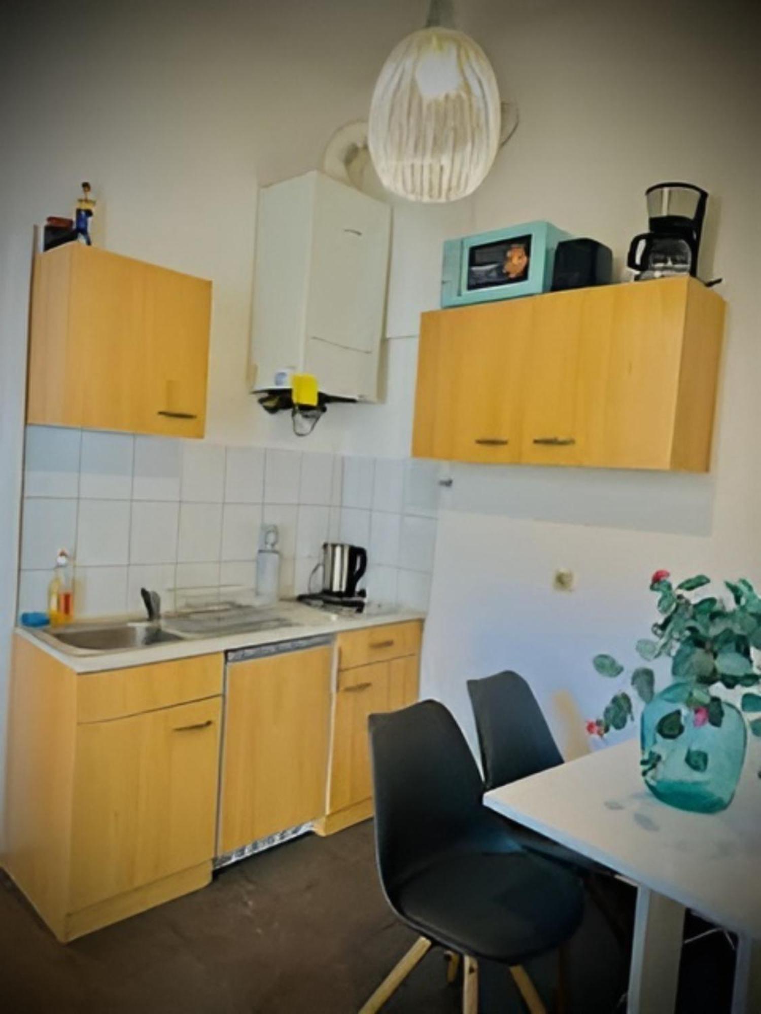 Beautiful & Stylish 1br 10 Min To Westbahnhof Viena